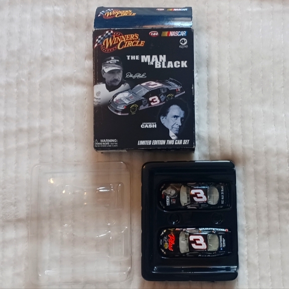 NASCAR Winner's Circle Limited Edition #3 Dale Earnhardt + Johnny Cash 2… - Picture 3 of 5